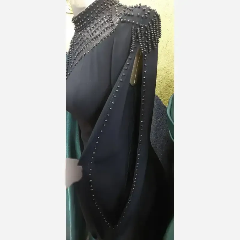 ماکسی مجلسی زنانه کرپ دالقیچ سنگدوزی شده رنگ مشکی و سرمه ای سایزبندی متنوع - تصویر 2
