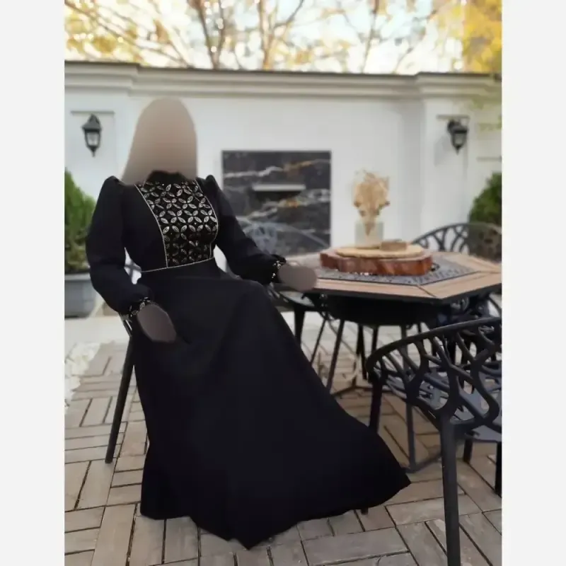 پیراهن زنانه طرح مهسا جنس کرپ مازراتی و خرجکار مخمل هندی رنگ مشکی - تصویر 7