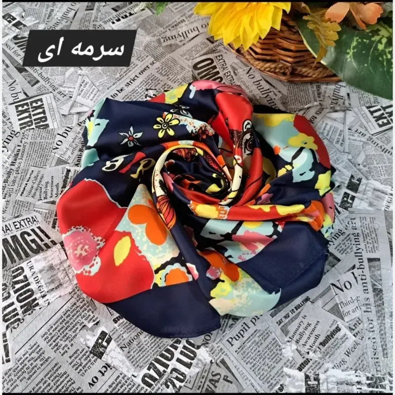 مینی اسکارف ابریشم طرح باربی ابعاد 76 در 76 رنگی - تصویر 13