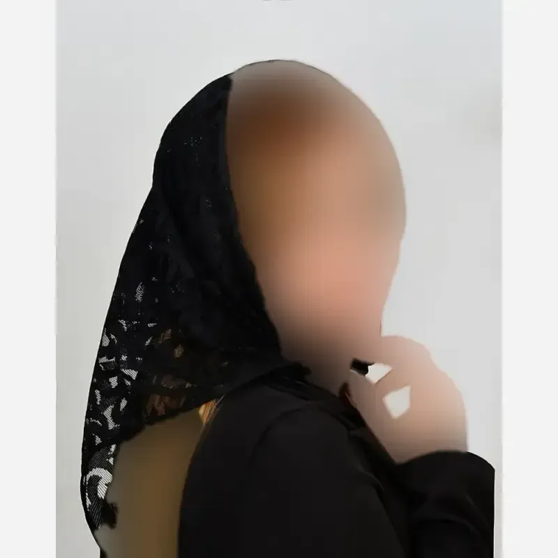 مینی اسکارف توری طرحدار ابعاد 70 در 70 جنس تور - تصویر 3