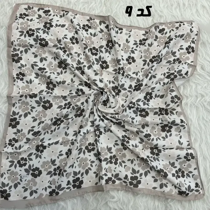 مینی اسکارف کرمی نخ قواره 65x65 سانتیمتر مناسب استفاده روزمره بدون آبرفت و رنگ رفت - تصویر 10