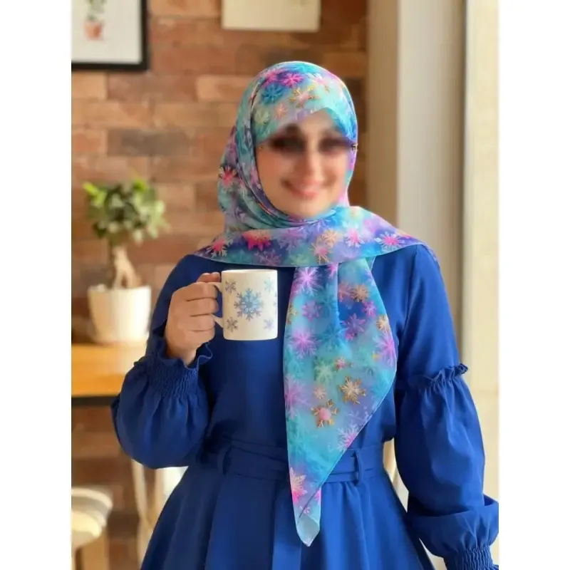 روسری نخی طرح بارلین قواره 140 زنانه آبی پاستیلی - تصویر 9
