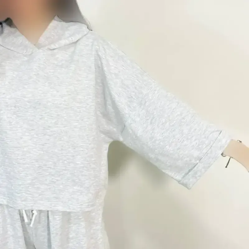 تیشرت کراپ باکسی کلاه دار جنس گلکسی - تصویر 5