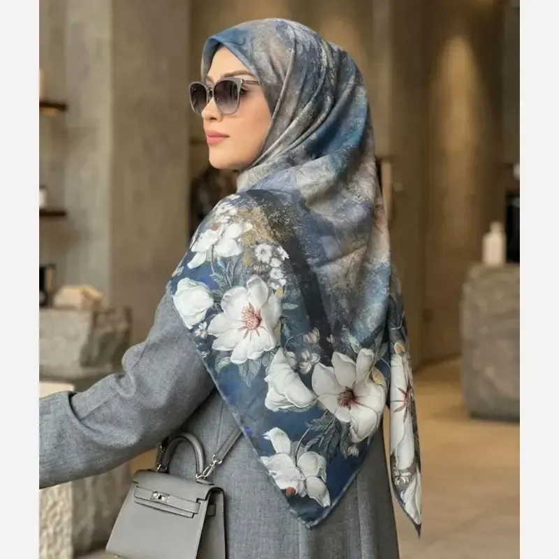 روسری نخ کاستوم قواره 140 طرح پتینه دور گل - تصویر 6