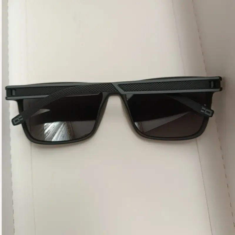 عینک آفتابی اوگا OGA آیتم 97090 پلاریزه UV400 قاب TR90 مستطیلی مشکی قهوه ای - تصویر 2