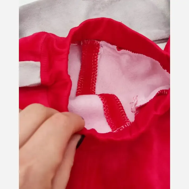 ست بلوز و شلوار مخمل بچگانه طرح زنبوری تو کرک و گرم وارداتی - تصویر 4