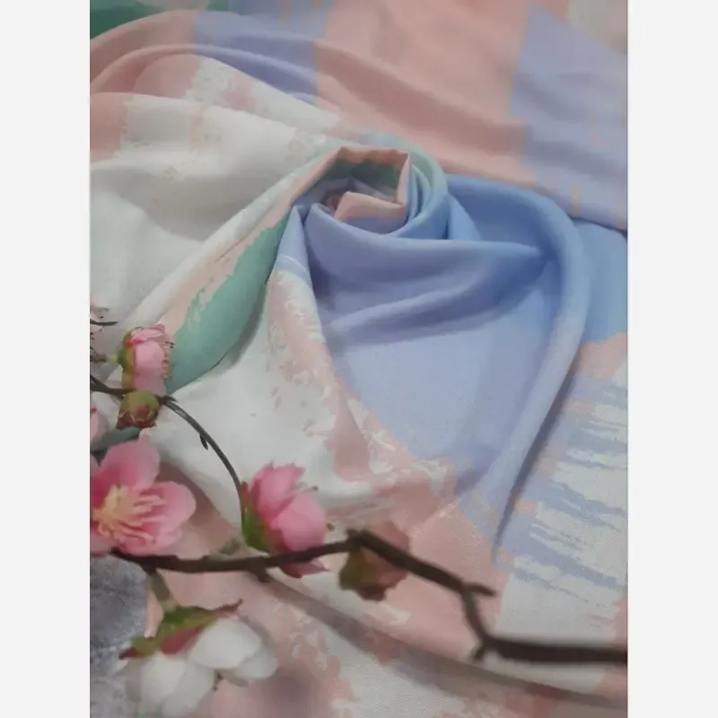 روسری نخی کاستوم طرح نلین ابعاد 140 در 140 چرخ دوز لیز نیست - تصویر 9