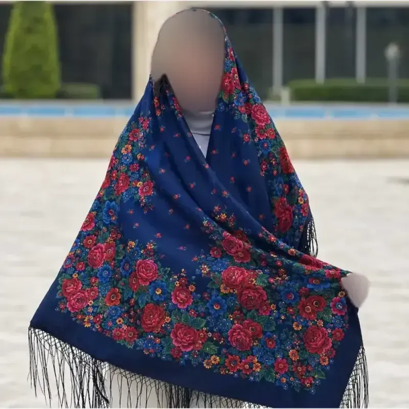روسری ترکمنی ایرانی مدل تاتار کد 1607 طرح سنتی نخ پلی استر 130x130 مناسب 4 فصل - تصویر 2