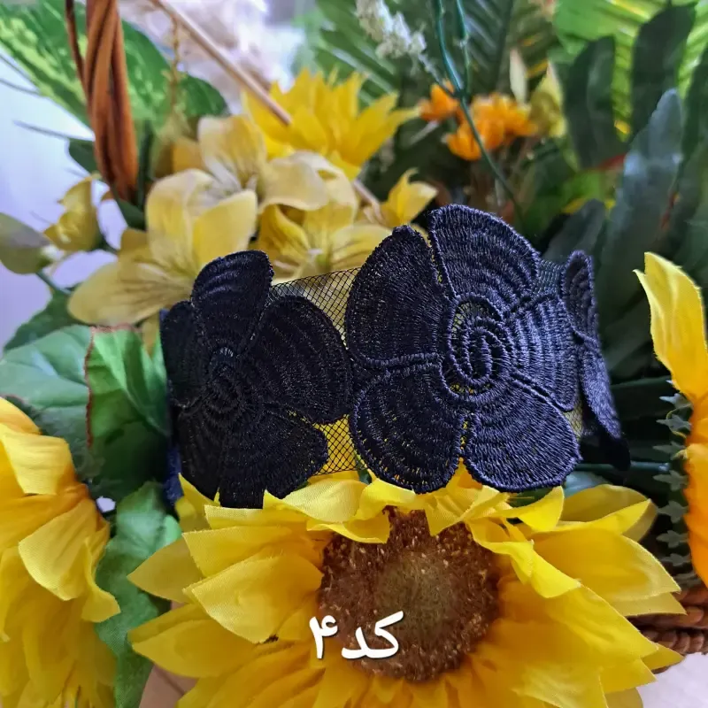 تل گیپور مجلسی طرح گل وارداتی درجه یک مشکی سرمه ای صورتی روشن - تصویر 4