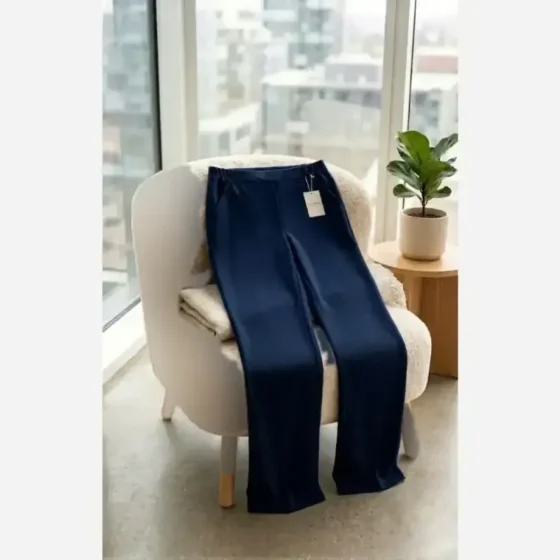 شلوار بگ زنانه پارچه ای مازراتی گرم بالا فری سایز رنگ کرم و سرمه ای قد 108