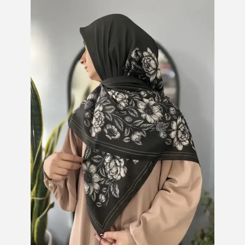 روسری سوپرنخ قواره 120 طرح گل سبز لطیف و نرم - تصویر 2