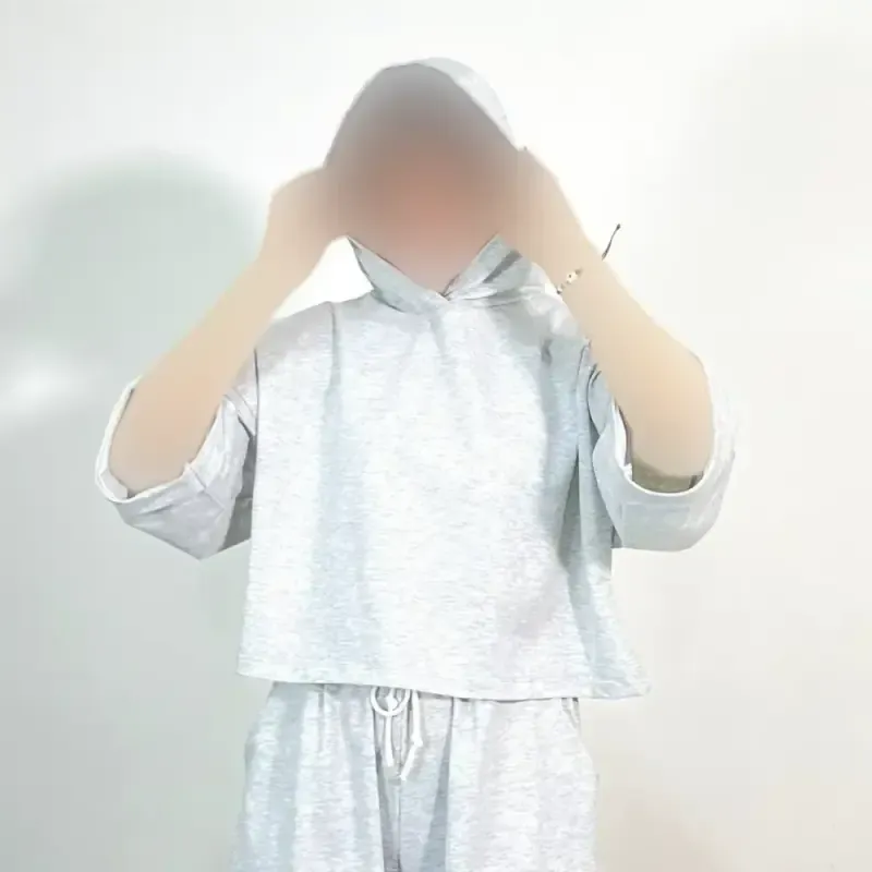تیشرت کراپ باکسی کلاه دار جنس گلکسی - تصویر 6