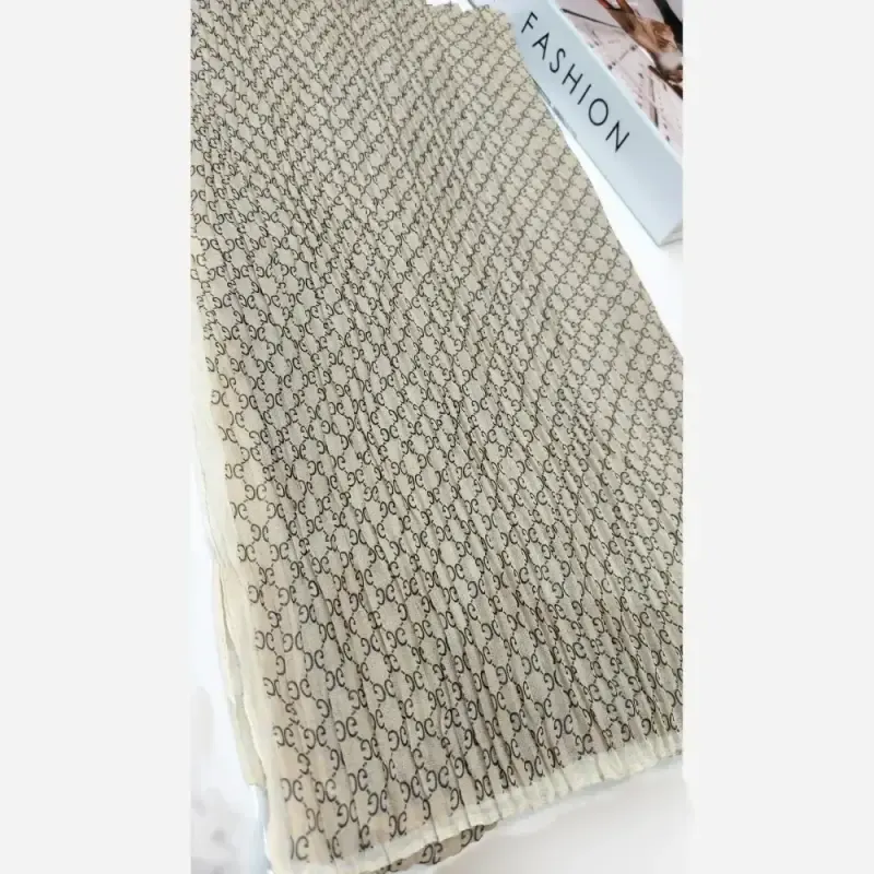 شال حریر پلیسه مجلسی و بهاره قواره 200 در 75 سانت - تصویر 4