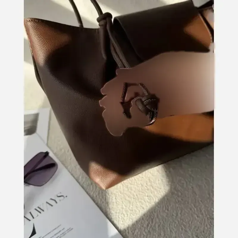 کفش زنانه کاریرا وارداتی رنگ موکا مشکی کرم نسکافه سایز 40-24 - تصویر 7