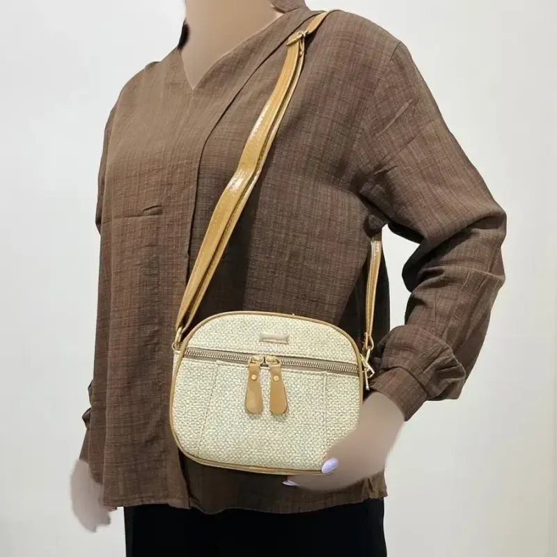 کیف زنانه چرم طرح کنفی چهار زیپ کد 1380 با بند دوشی قابل تنظیم - تصویر 8