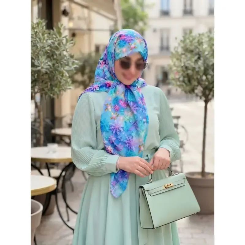 روسری نخی طرح بارلین قواره 140 زنانه آبی پاستیلی - تصویر 11