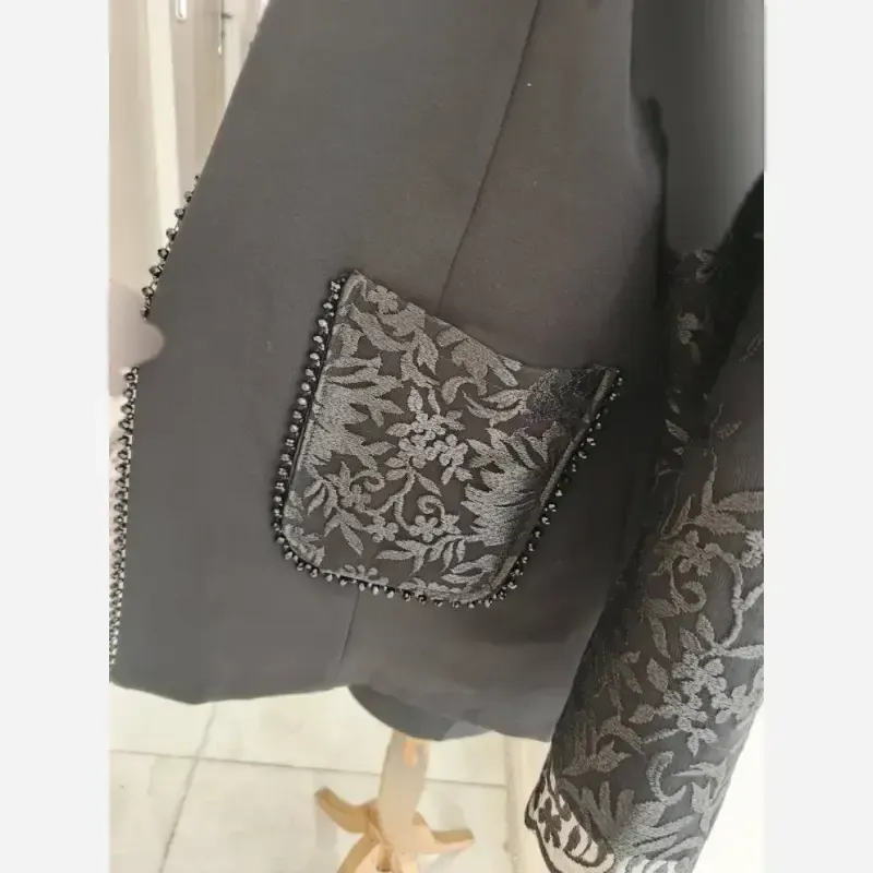 کت تک مجلسی زنانه مدل دلربا جنس مازراتی دبل رنگ مشکی - تصویر 5