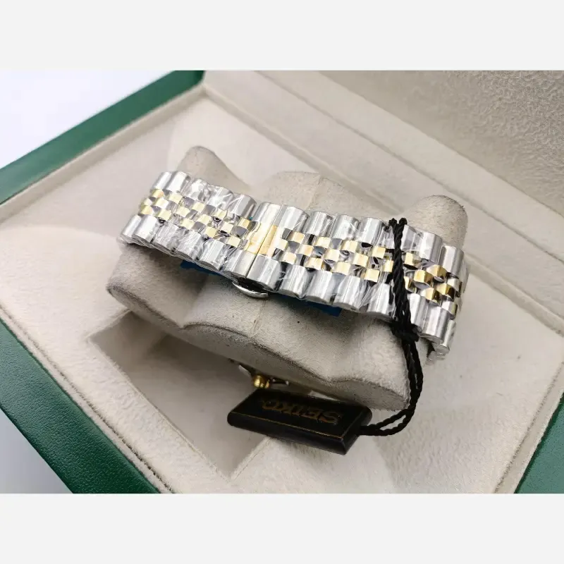 ساعت مچی مردانه سیکو دو رنگ طلایی صفحه مشکی طرح سه موتور با تقویم - تصویر 2